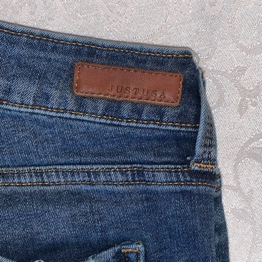 Just USA Distressed Frayed Hem Skinny Ankle Jeans - Picture 9 of 16